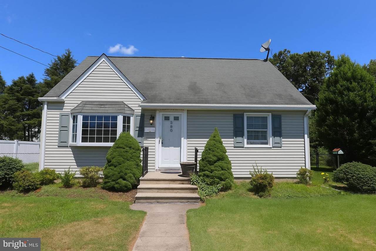886 Whitehorse Hamilton Square - Photo 1