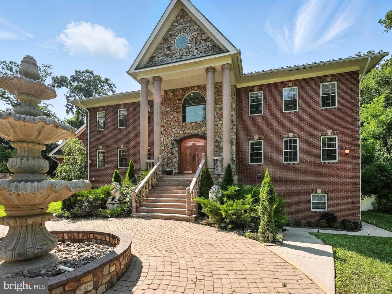 1712 Briar Ridge Road - Photo 1