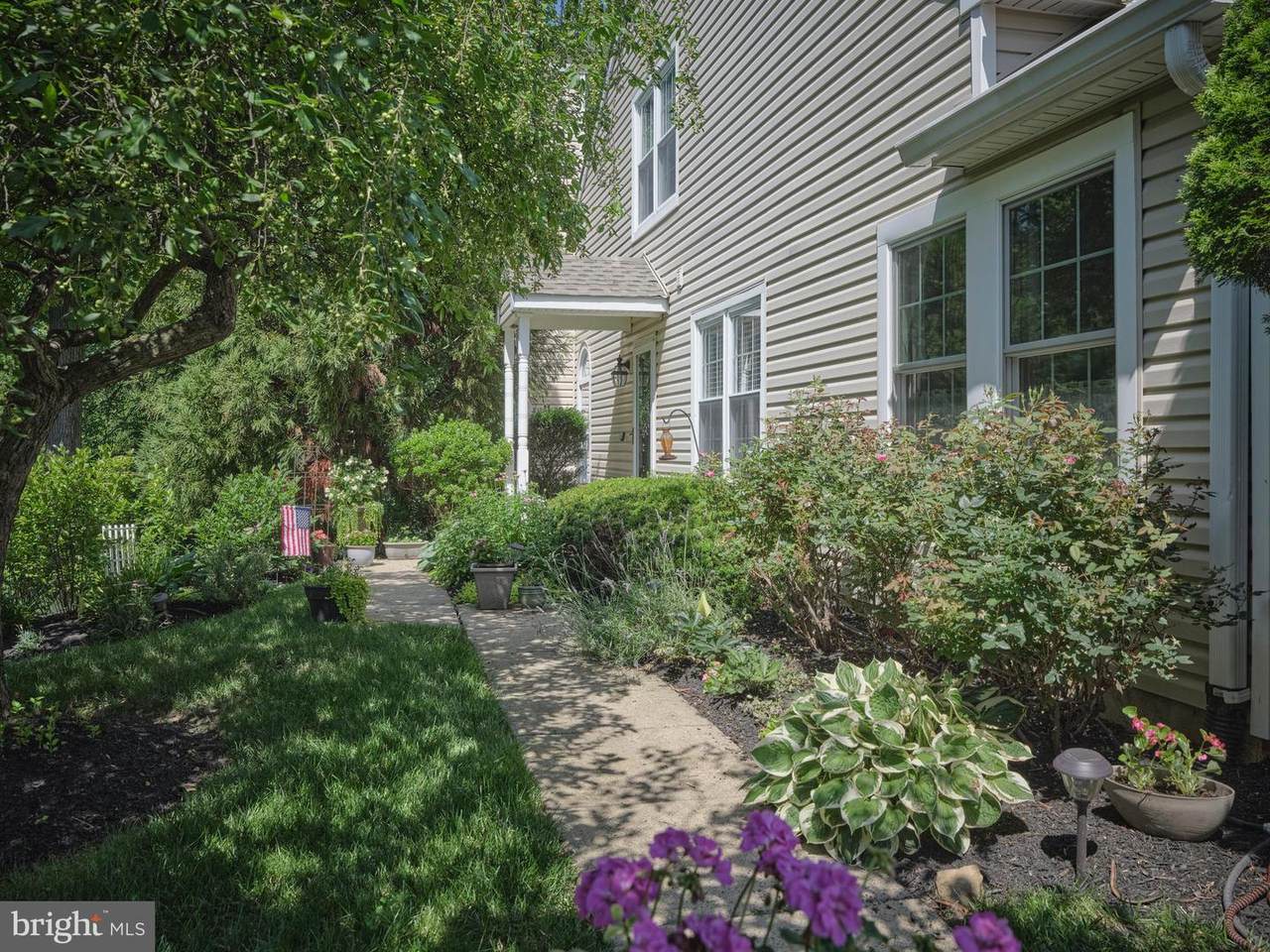 3307 Freemans Lane - Photo 1