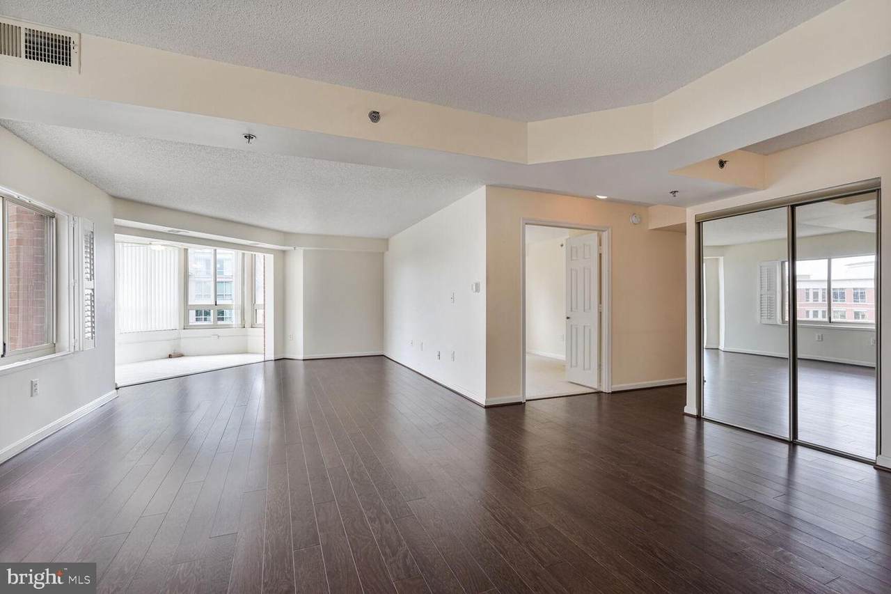 2151 Jamieson Avenue - Photo 1