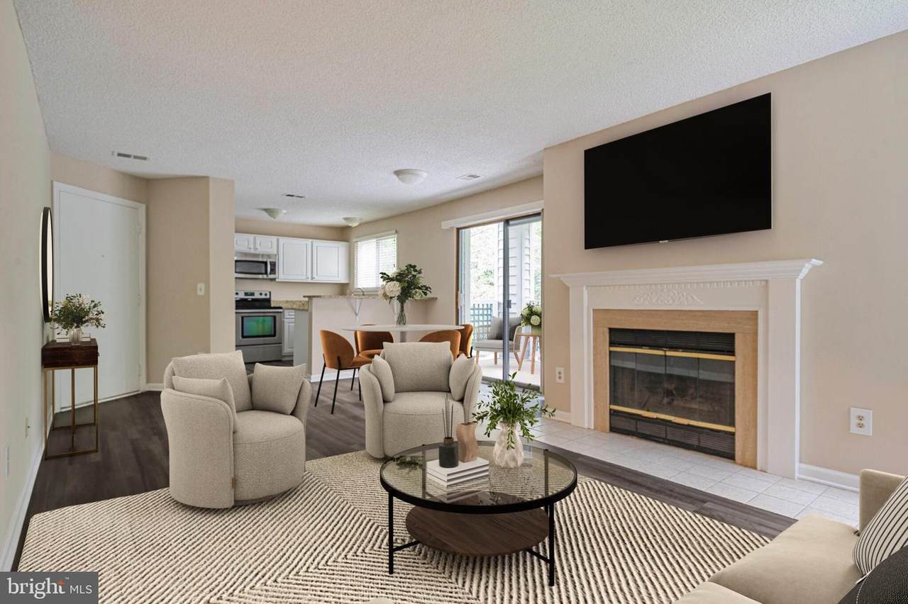 11725-D Summerchase Circle - Photo 1