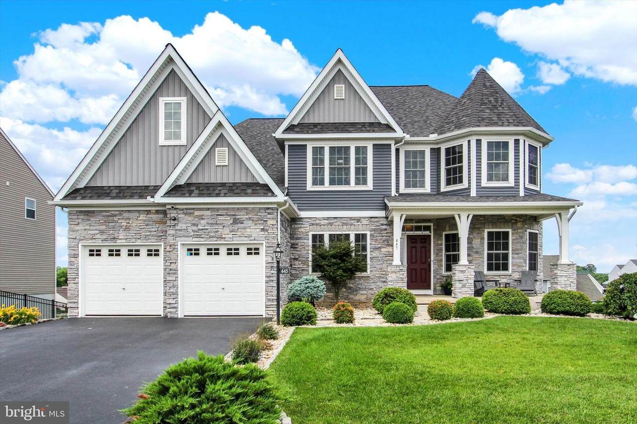 445 Hollyhock Drive - Photo 1