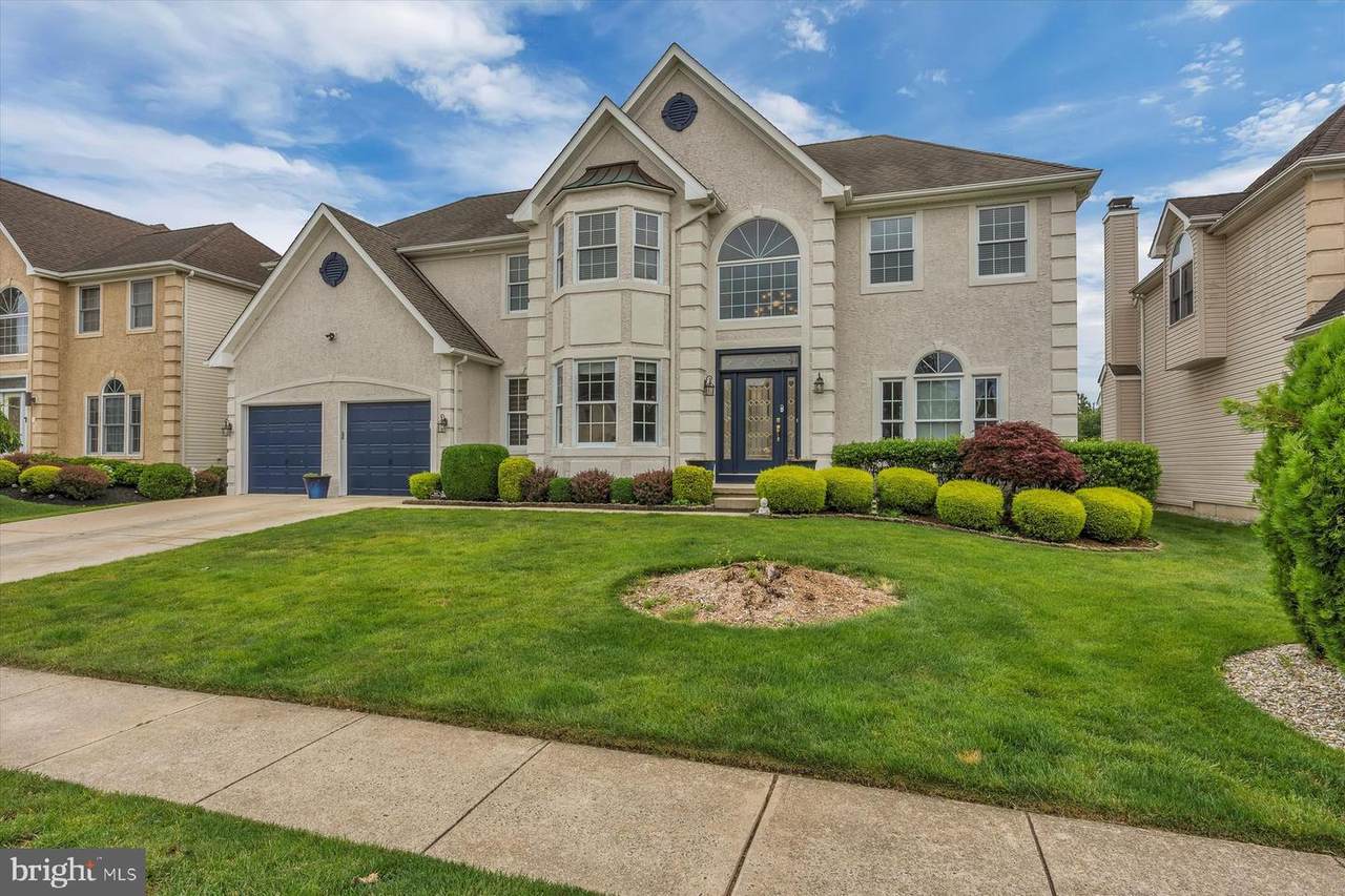 413 Country Club Drive - Photo 1