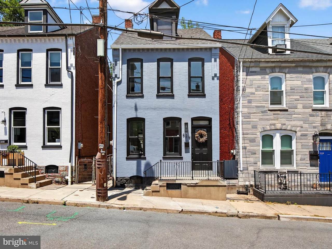 629 Vine Street - Photo 1