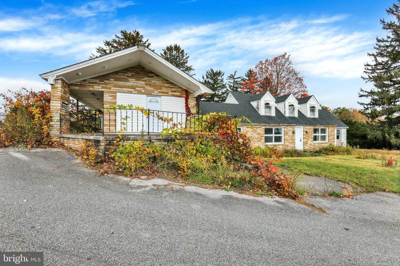 664 Breezewood - Photo 1