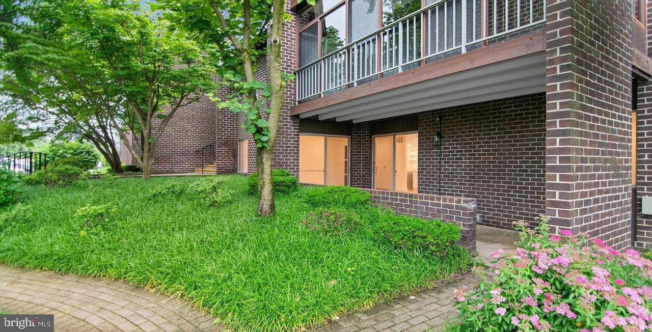 25 Stonehenge Circle - Photo 1