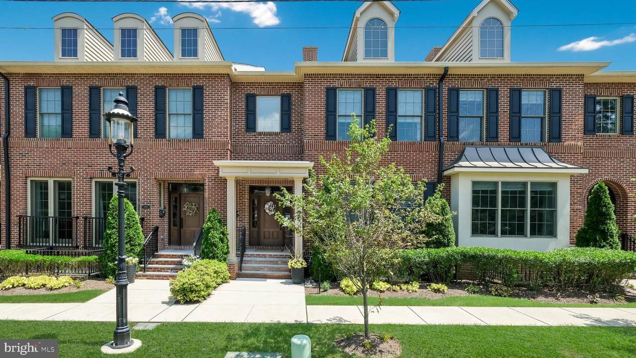 274 Ashland Street - Photo 1
