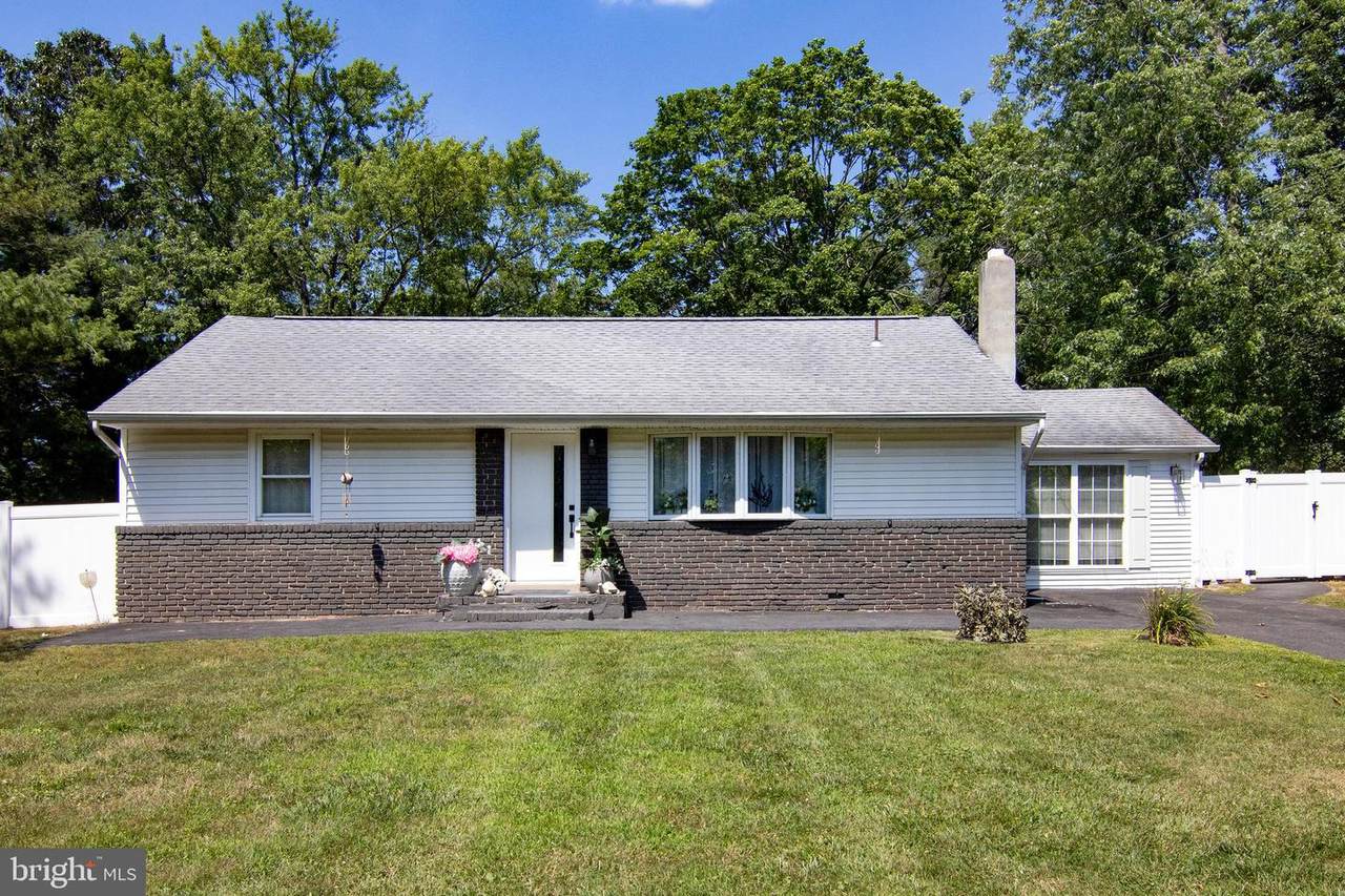 7 Lauffer Lane - Photo 1