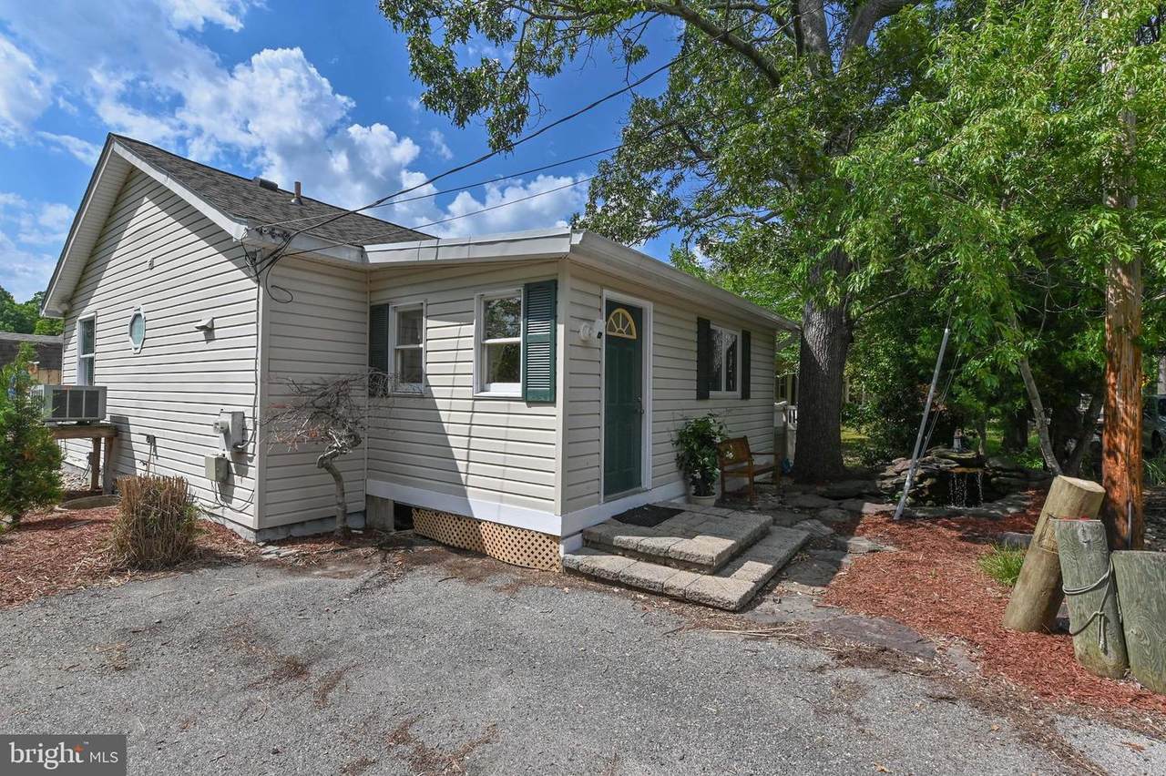 1731 Columbia Beach Road - Photo 1