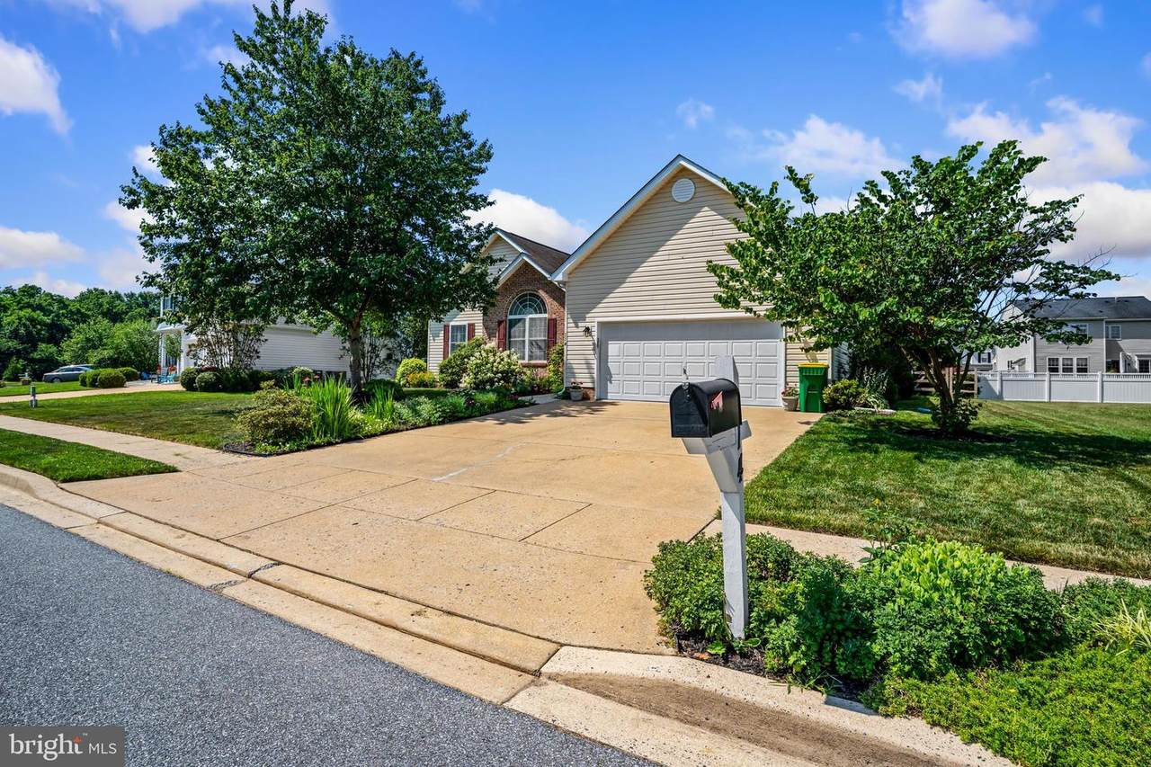 114 Minglewood Drive - Photo 1