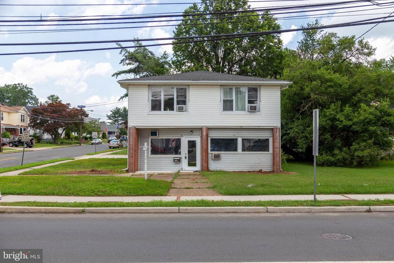 2402 Nottingham Way - Photo 1
