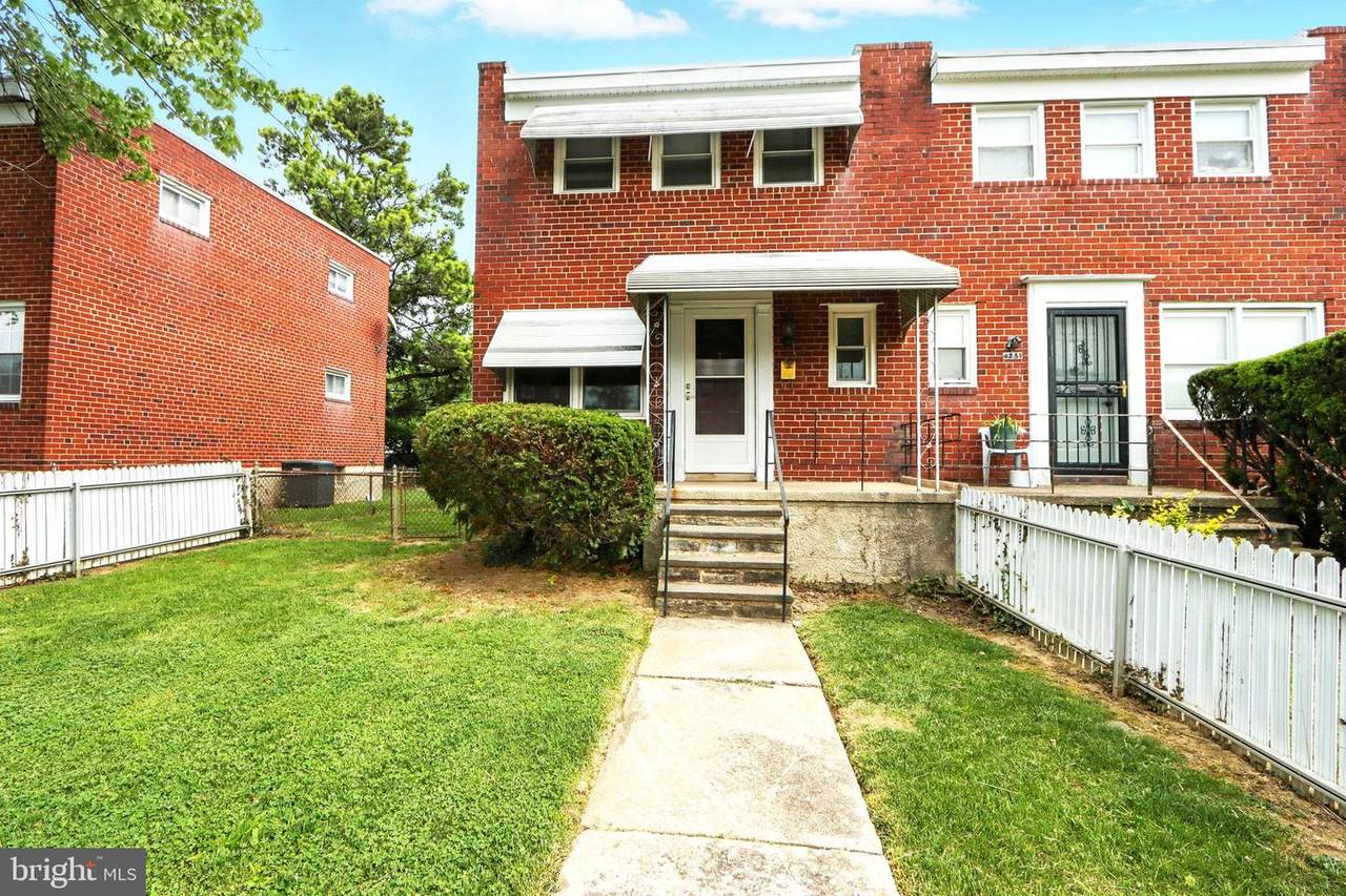 4255 Labyrinth Road - Photo 1