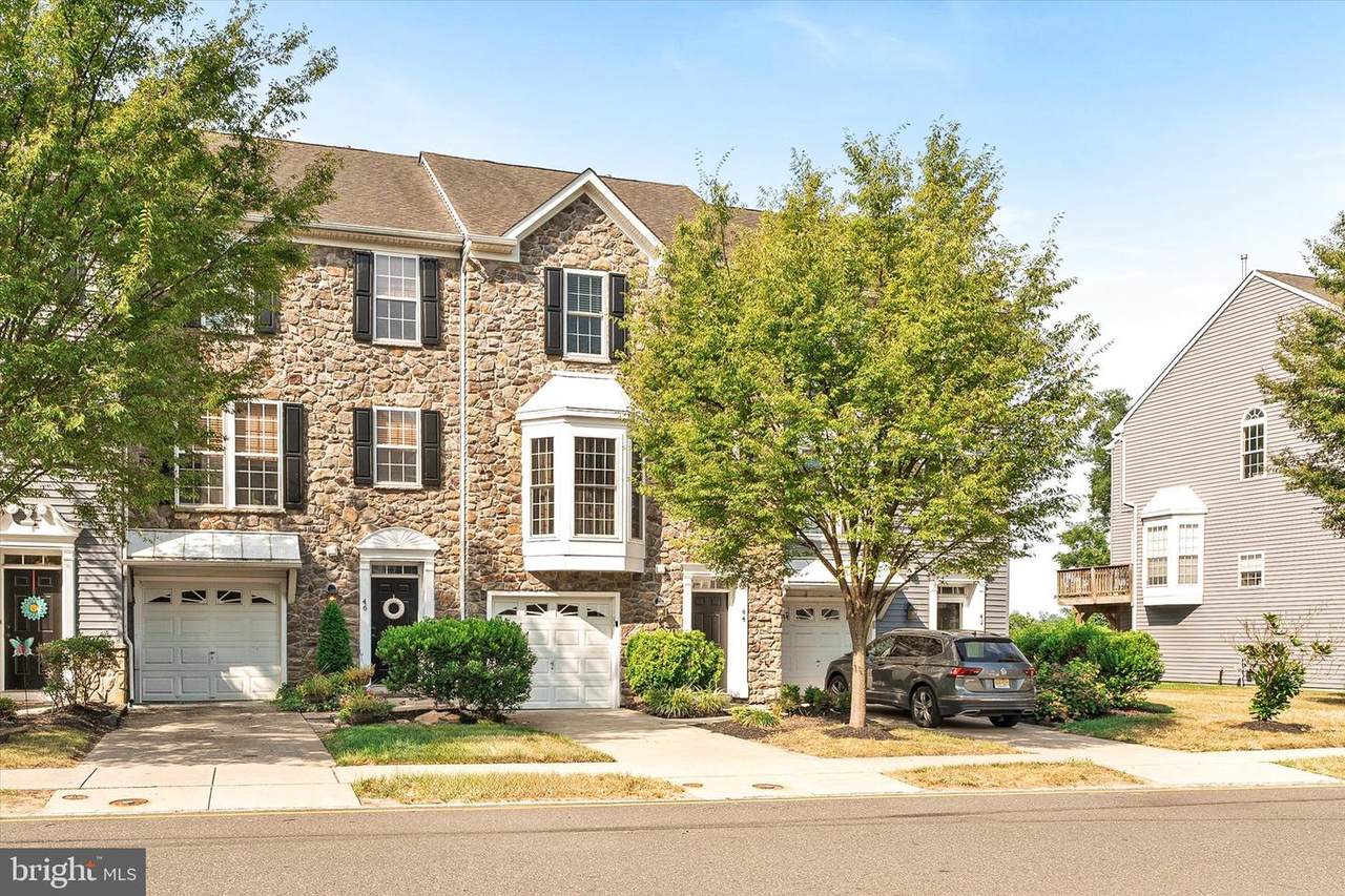 44 River Lane - Photo 1