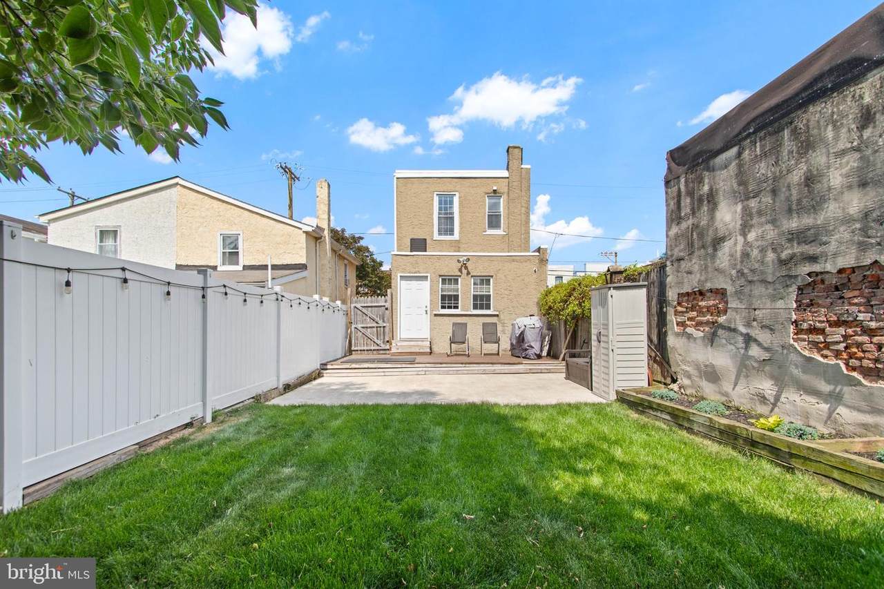 2528 Somerset Street - Photo 1