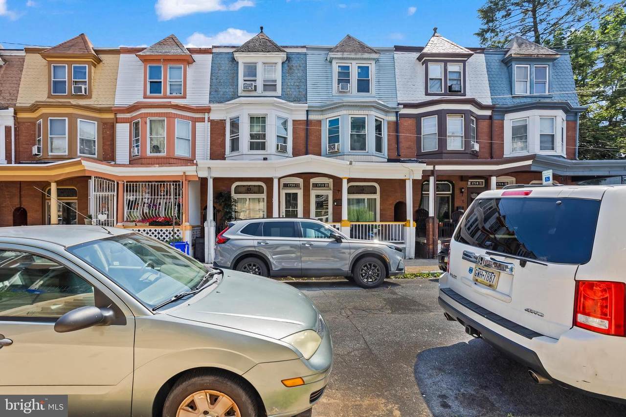 1720 Haak Street - Photo 1
