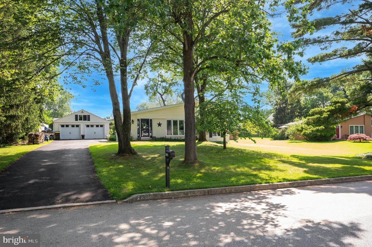 1526 Pulaski Drive - Photo 1