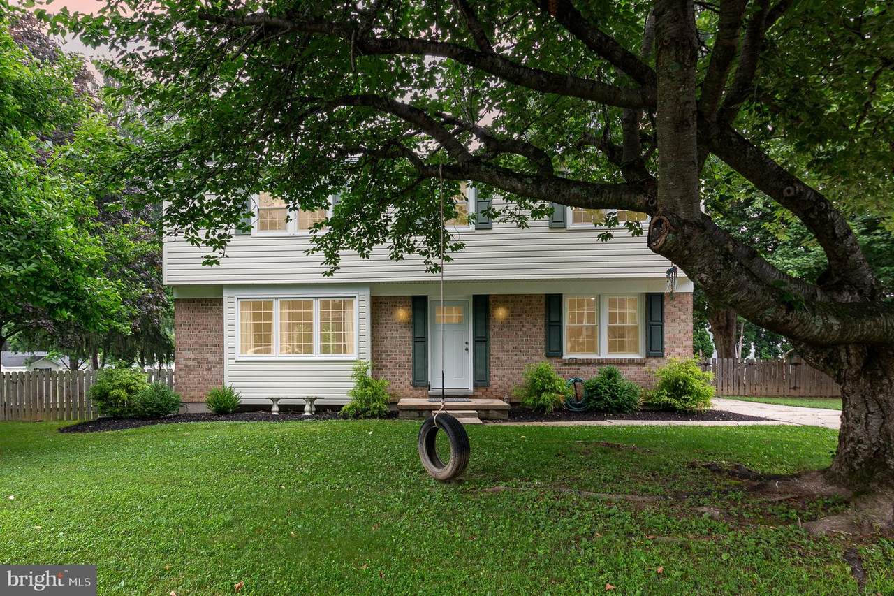 916 Bernadette Drive - Photo 1