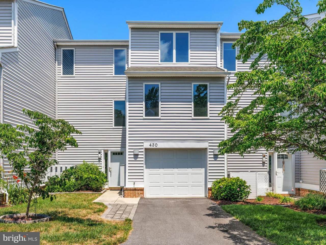430 Capstan Court - Photo 1