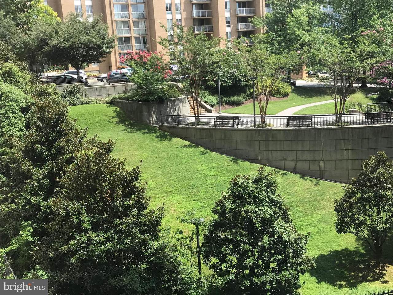 4515 Willard Avenue - Photo 1