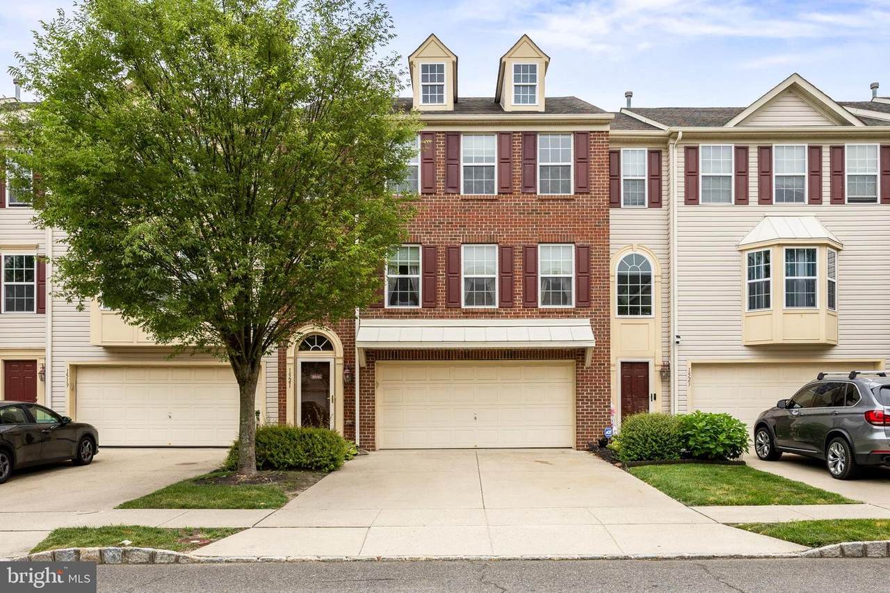 1521 Jason Drive - Photo 1