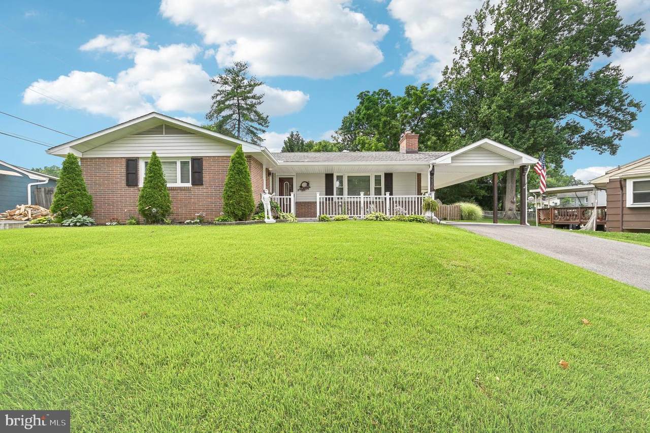 536 Maple Ridge Lane - Photo 1