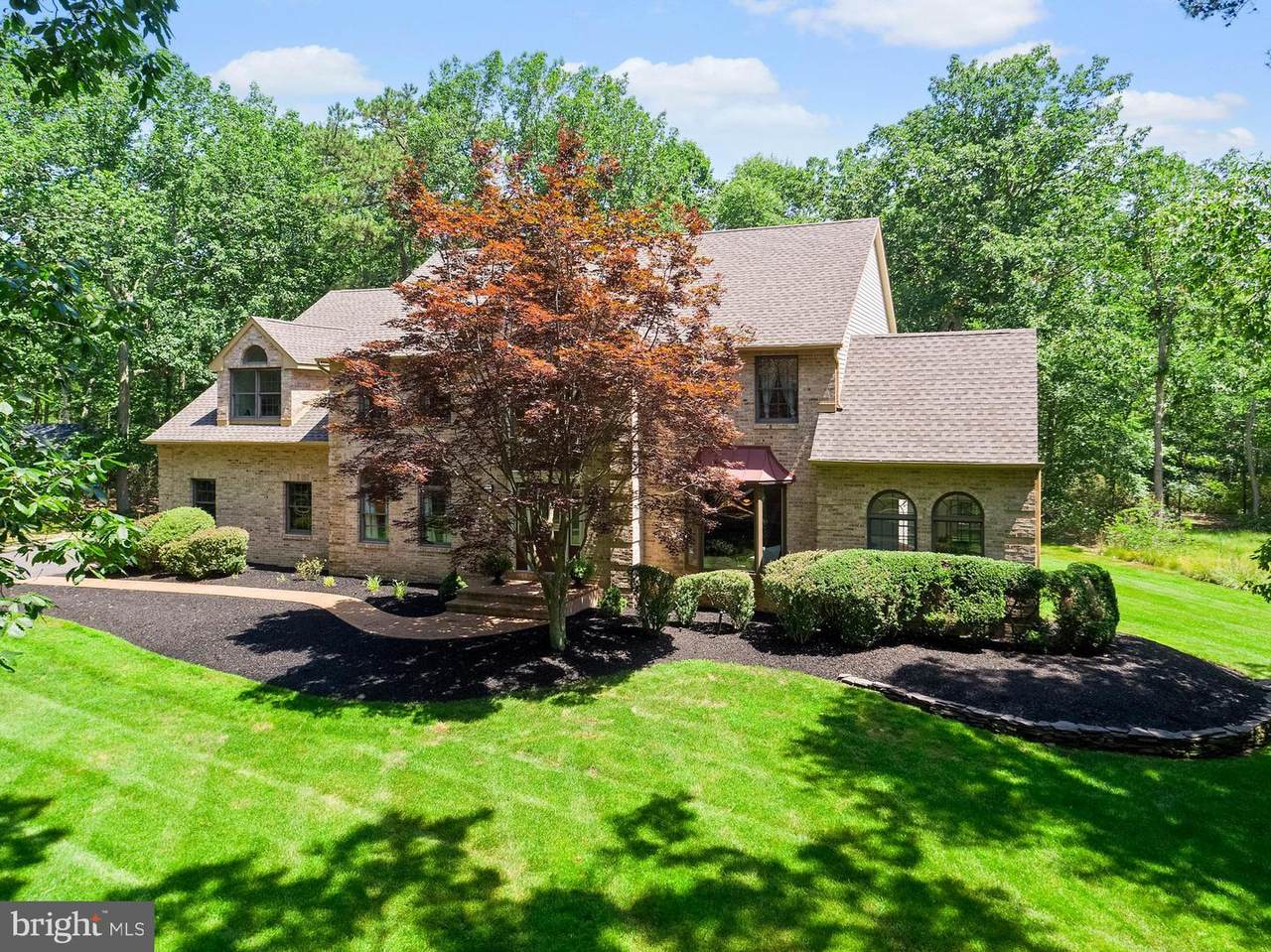 5 Hamilton Court - Photo 1