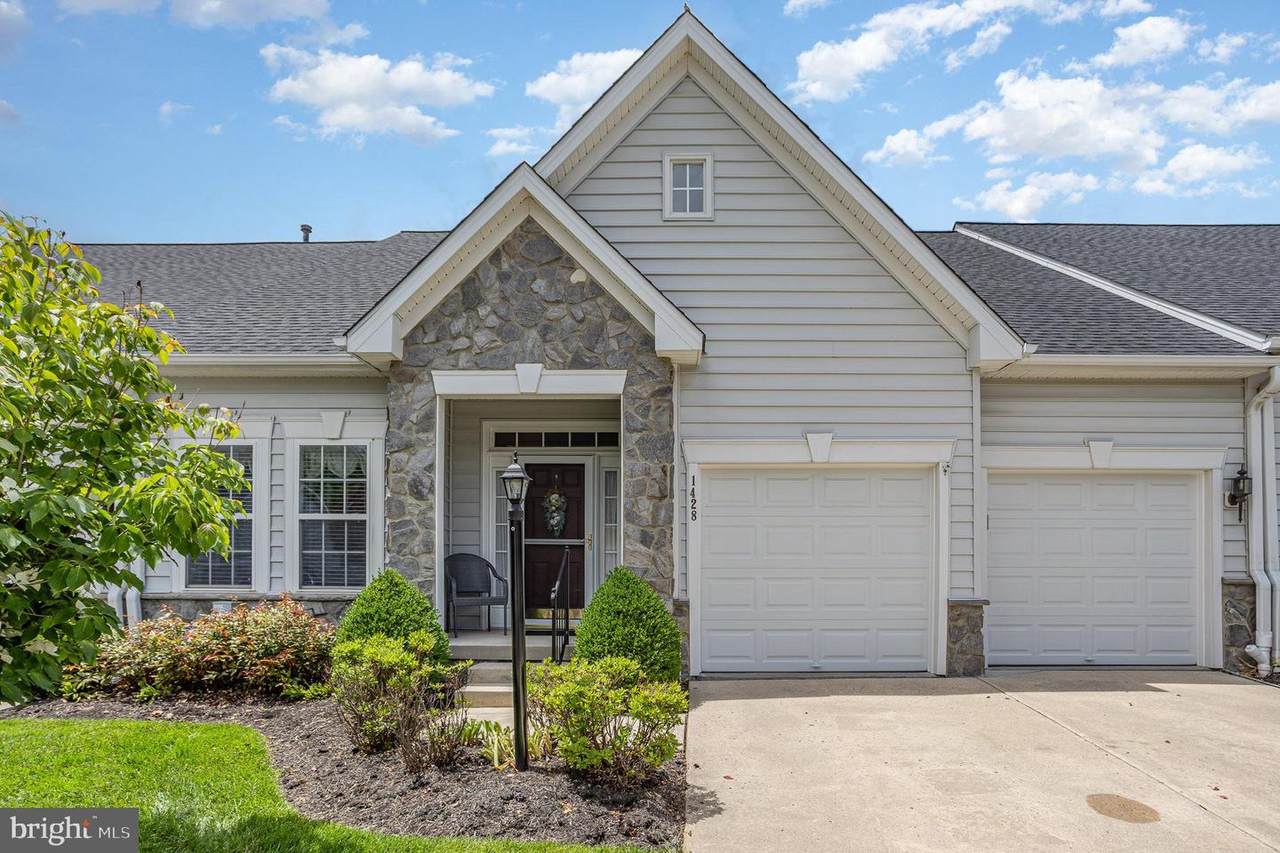 1428 Overlook Way - Photo 1