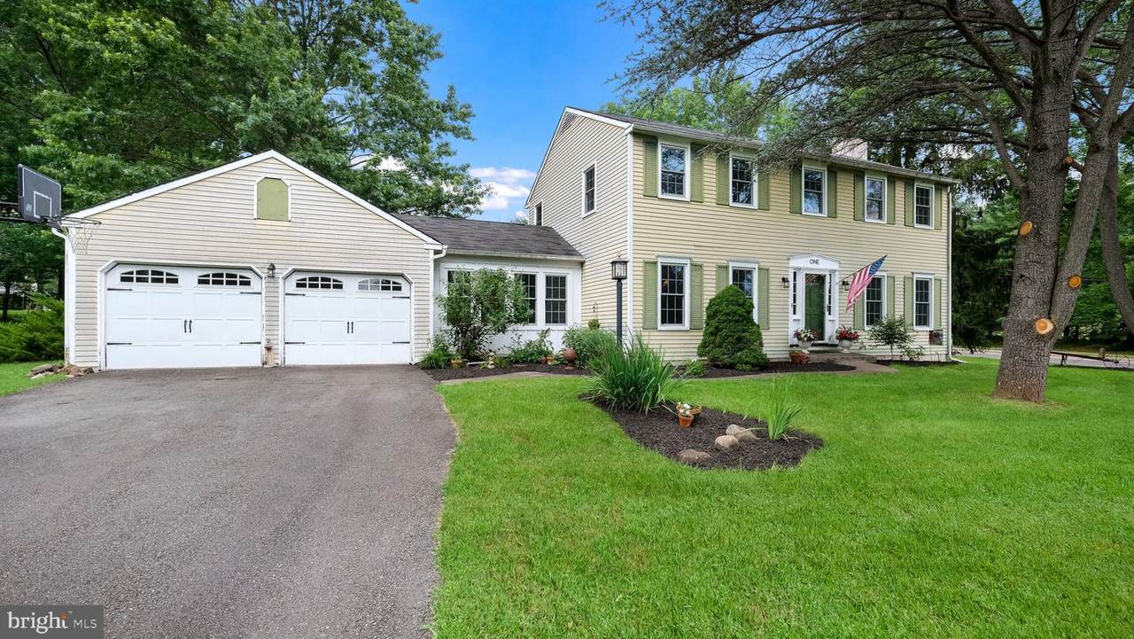 1 Sunnybrook Drive - Photo 1
