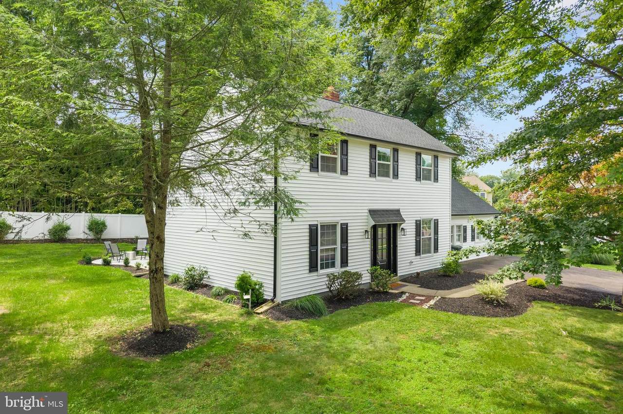 480 Yale Drive - Photo 1