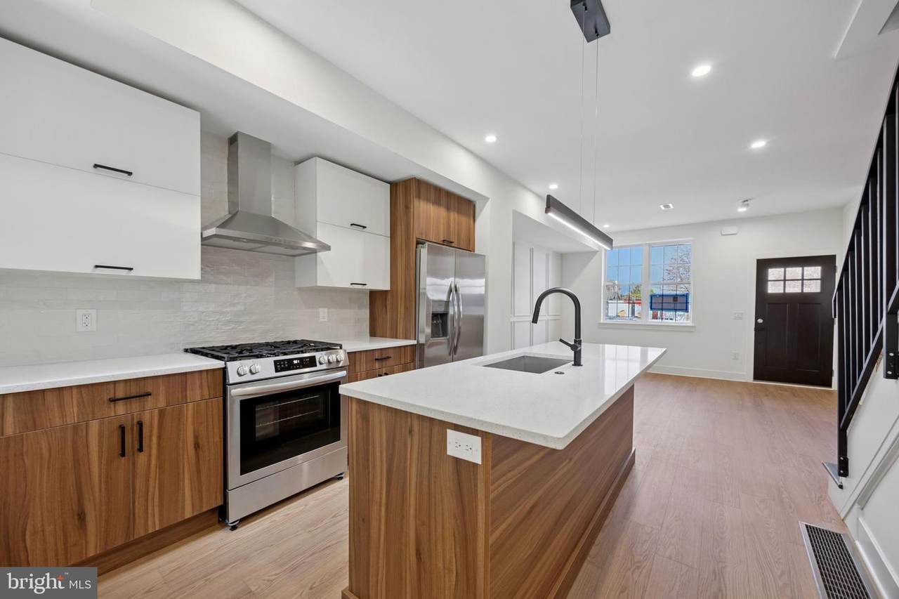 2504 Cumberland Street - Photo 1