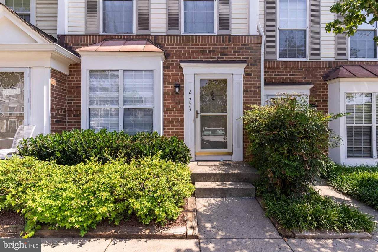 21773 Baldwin Square - Photo 1