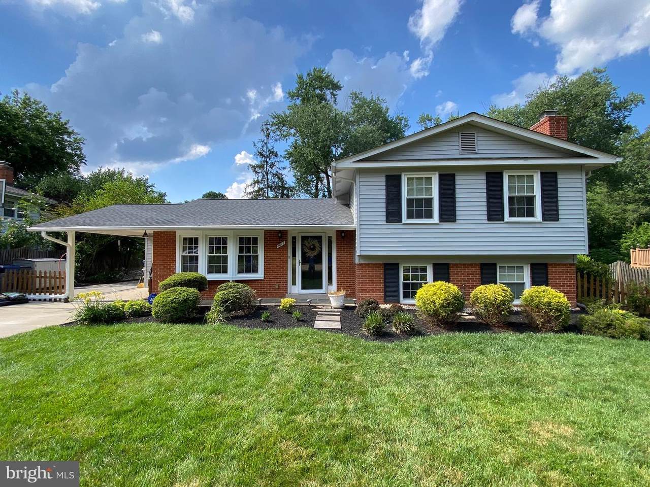8812 Higdon Drive - Photo 1