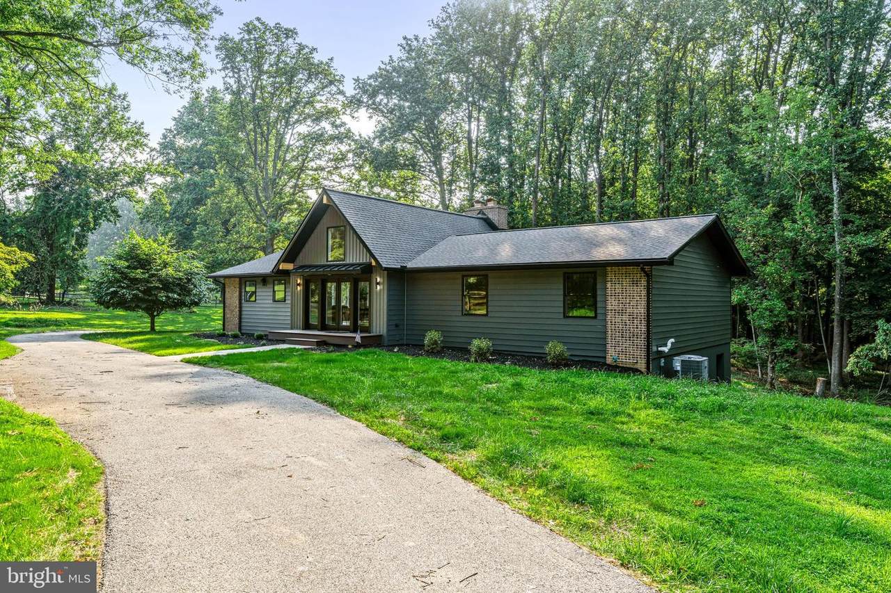 615 Cricklewood Road - Photo 1