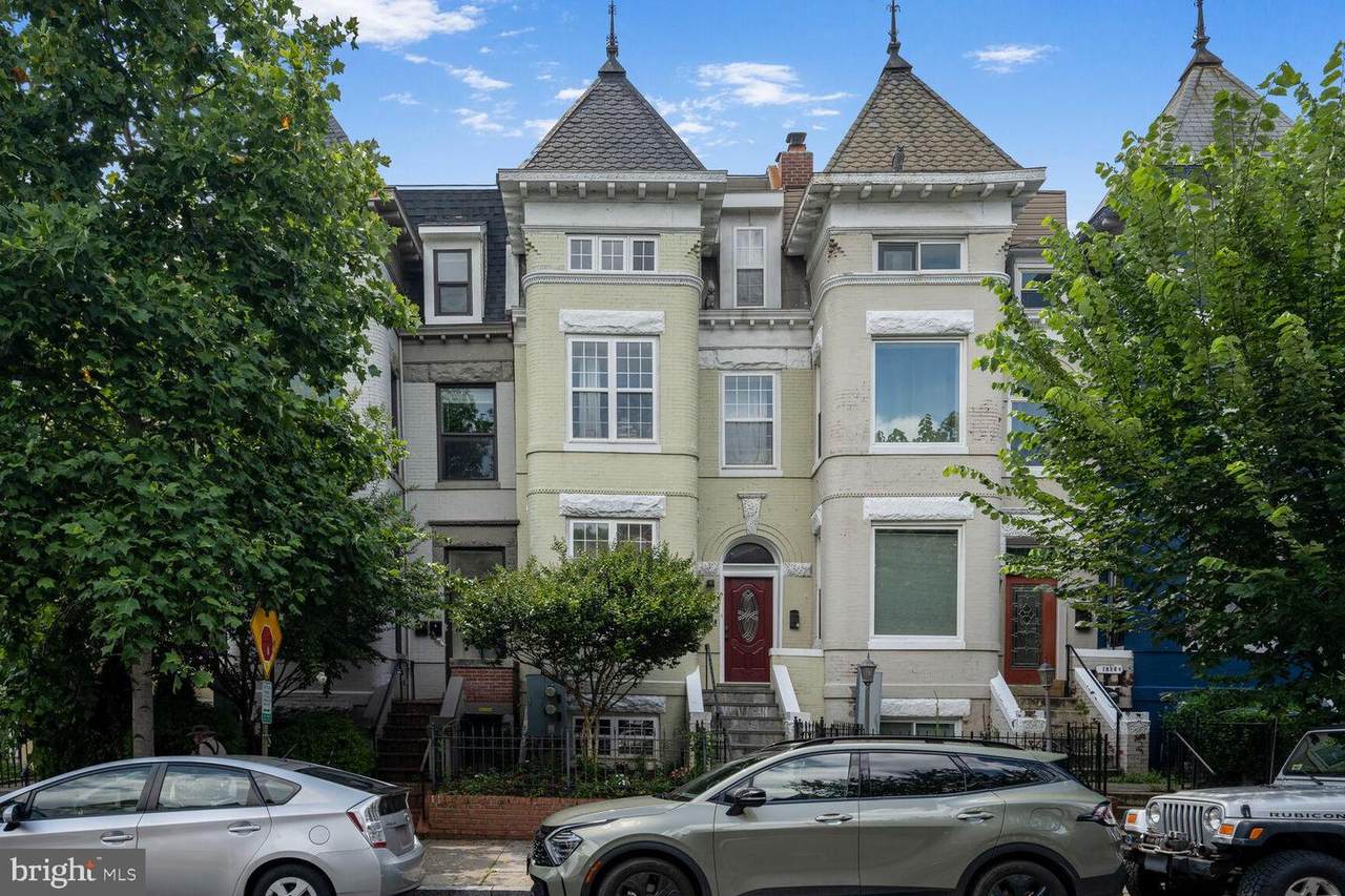 1730 1ST Street - Photo 1