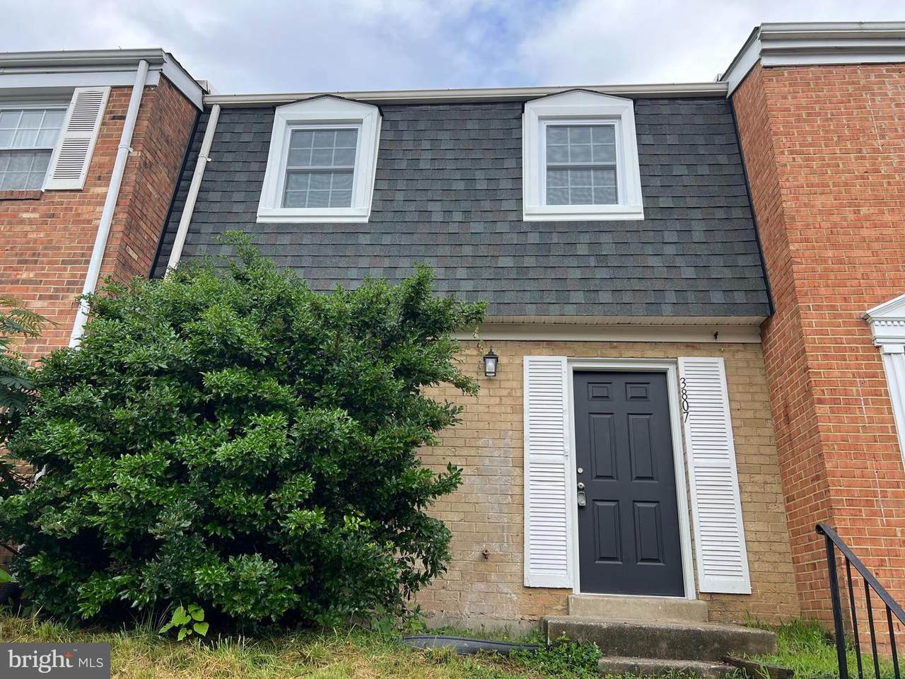 3807 Port Hope Point - Photo 1