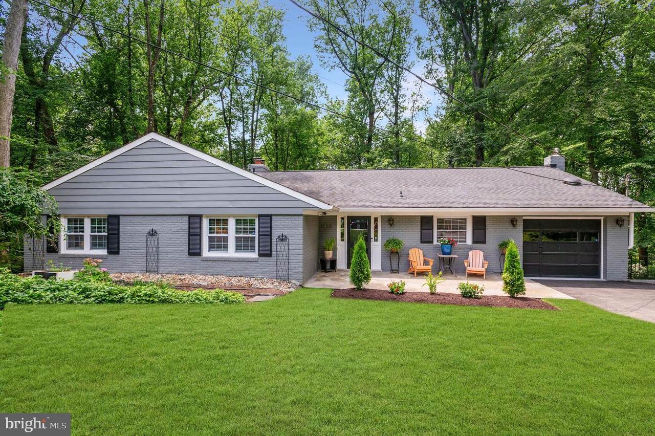 1426 Highwood Drive - Photo 1