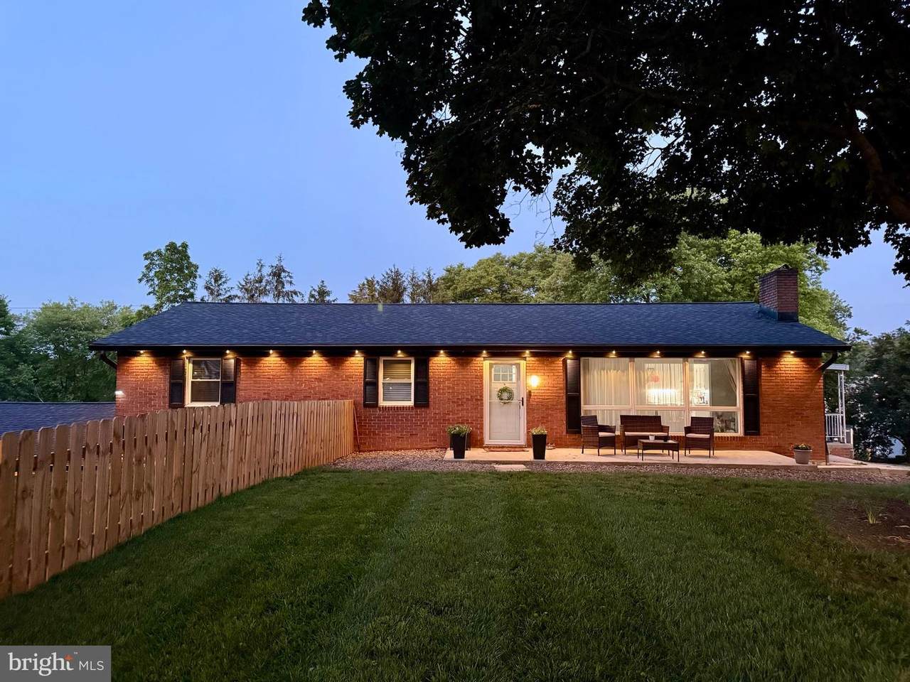 2446 Hedgesville Road - Photo 1