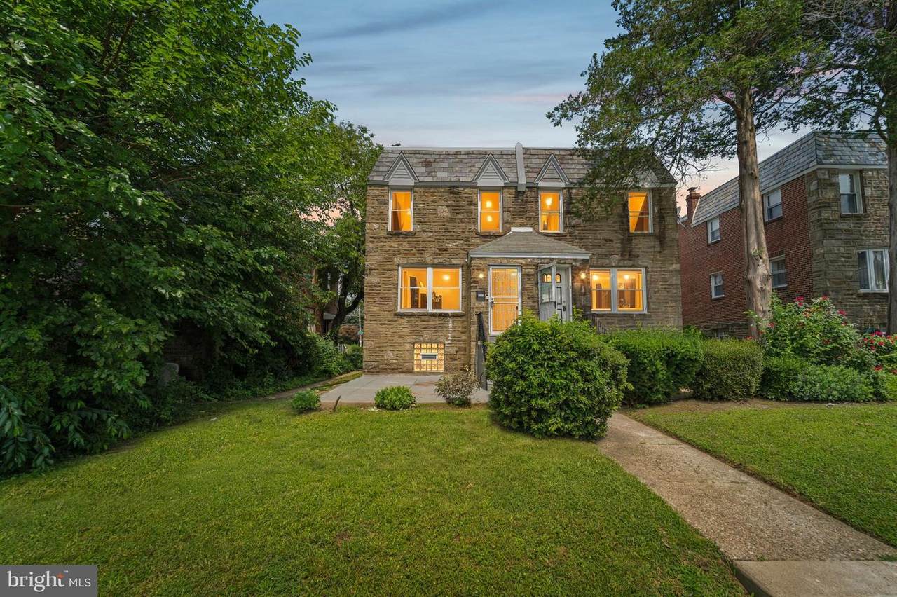 1005 Dorset Street - Photo 1
