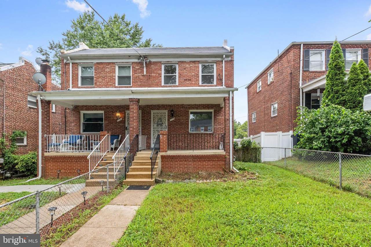 1119 Branch Avenue - Photo 1