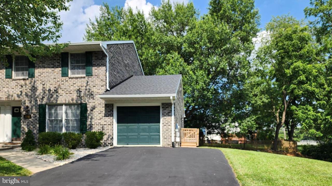 1160 Fairchild Avenue - Photo 1