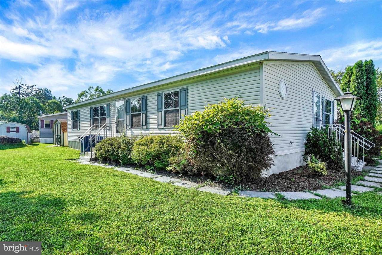 800 York Road - Photo 1