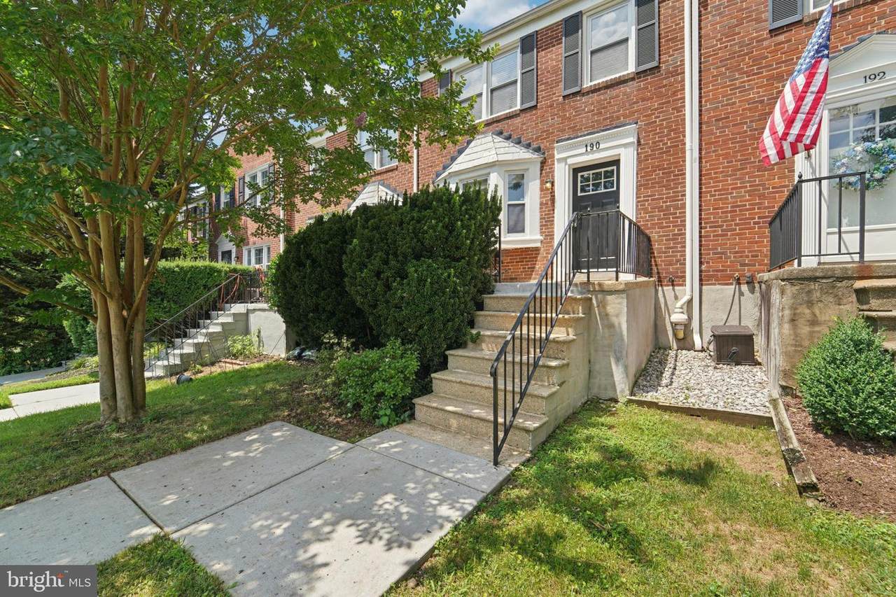 190 Dumbarton Road - Photo 1