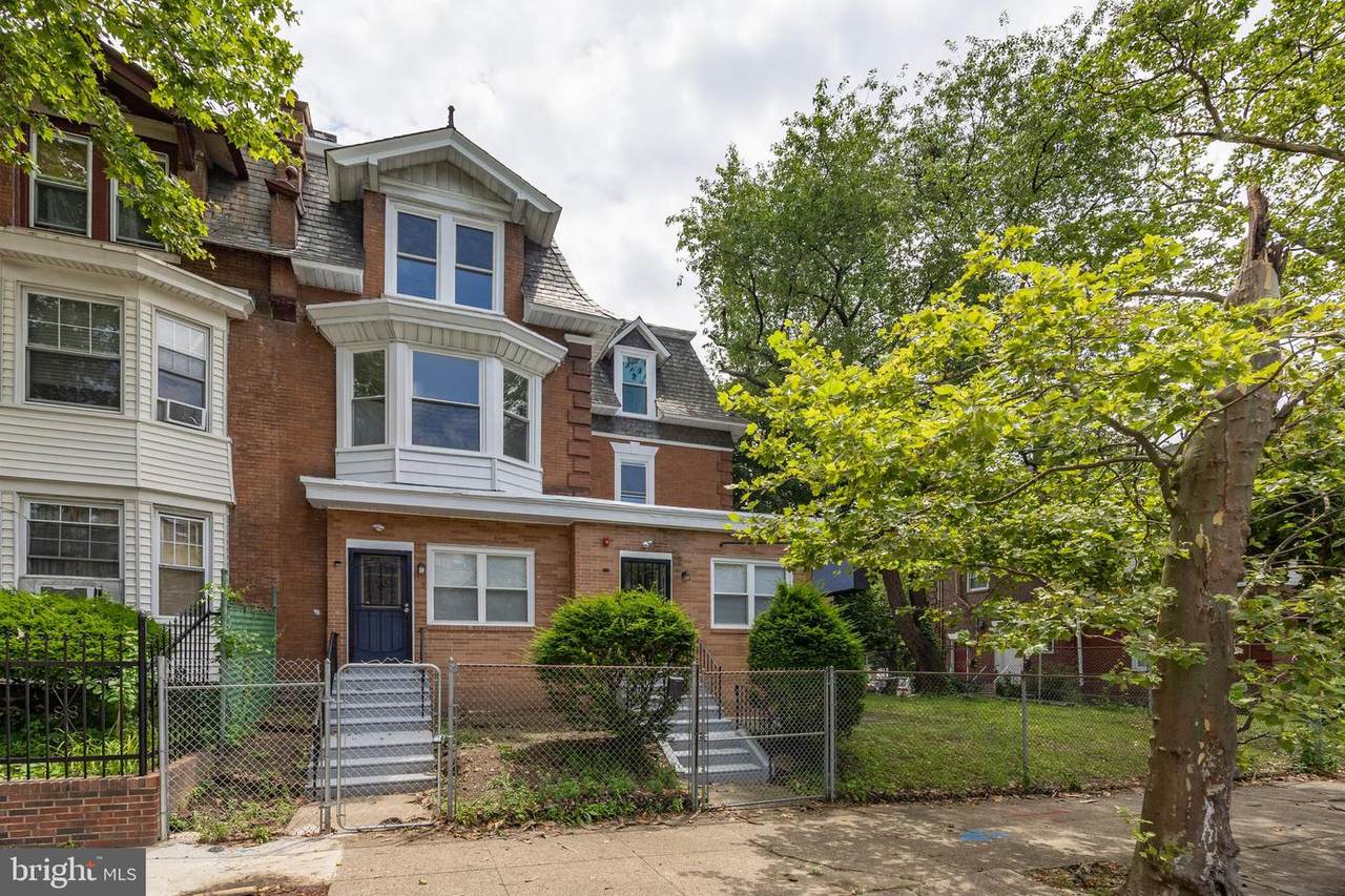 5213 Broad Street - Photo 1