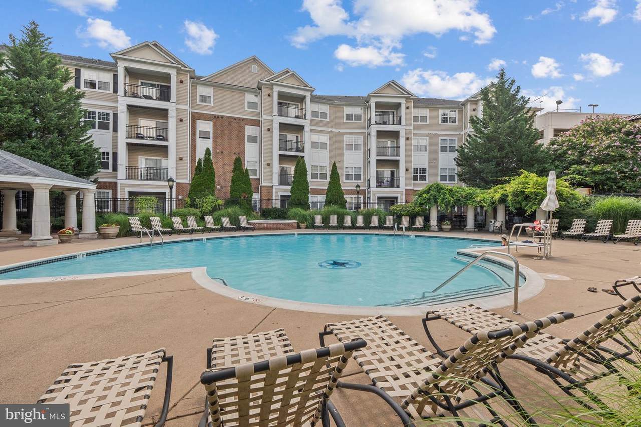 12953 Centre Park Circle - Photo 1