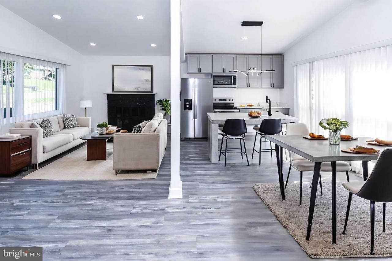 6005 Middleton Lane - Photo 1