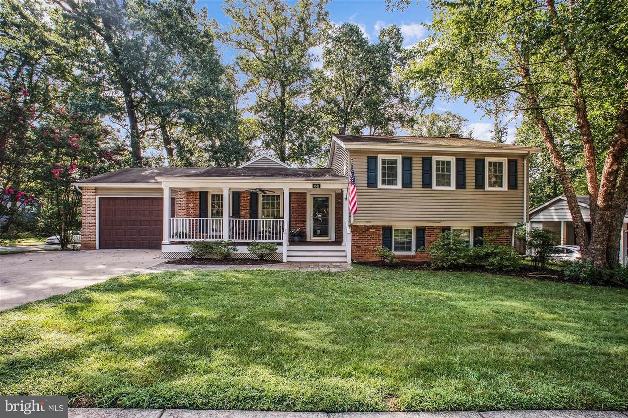 9811 Hampton Lane - Photo 1