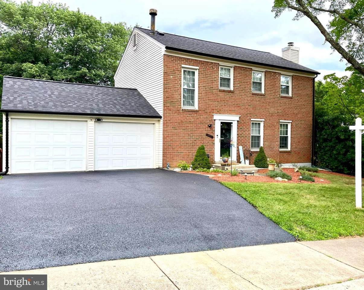  10417 SWEEPSTAKES RD - Photo 1