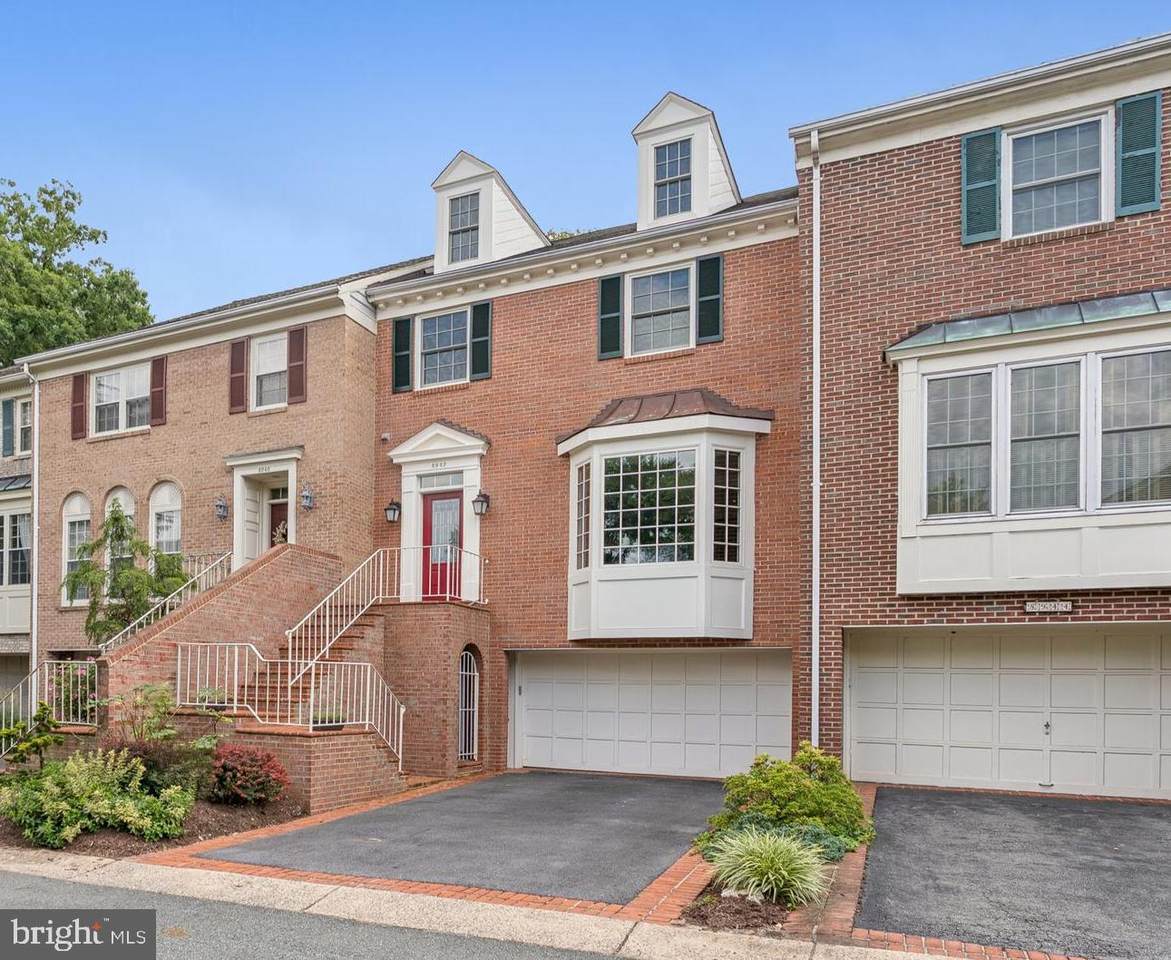 8942 Barrowgate Court - Photo 1
