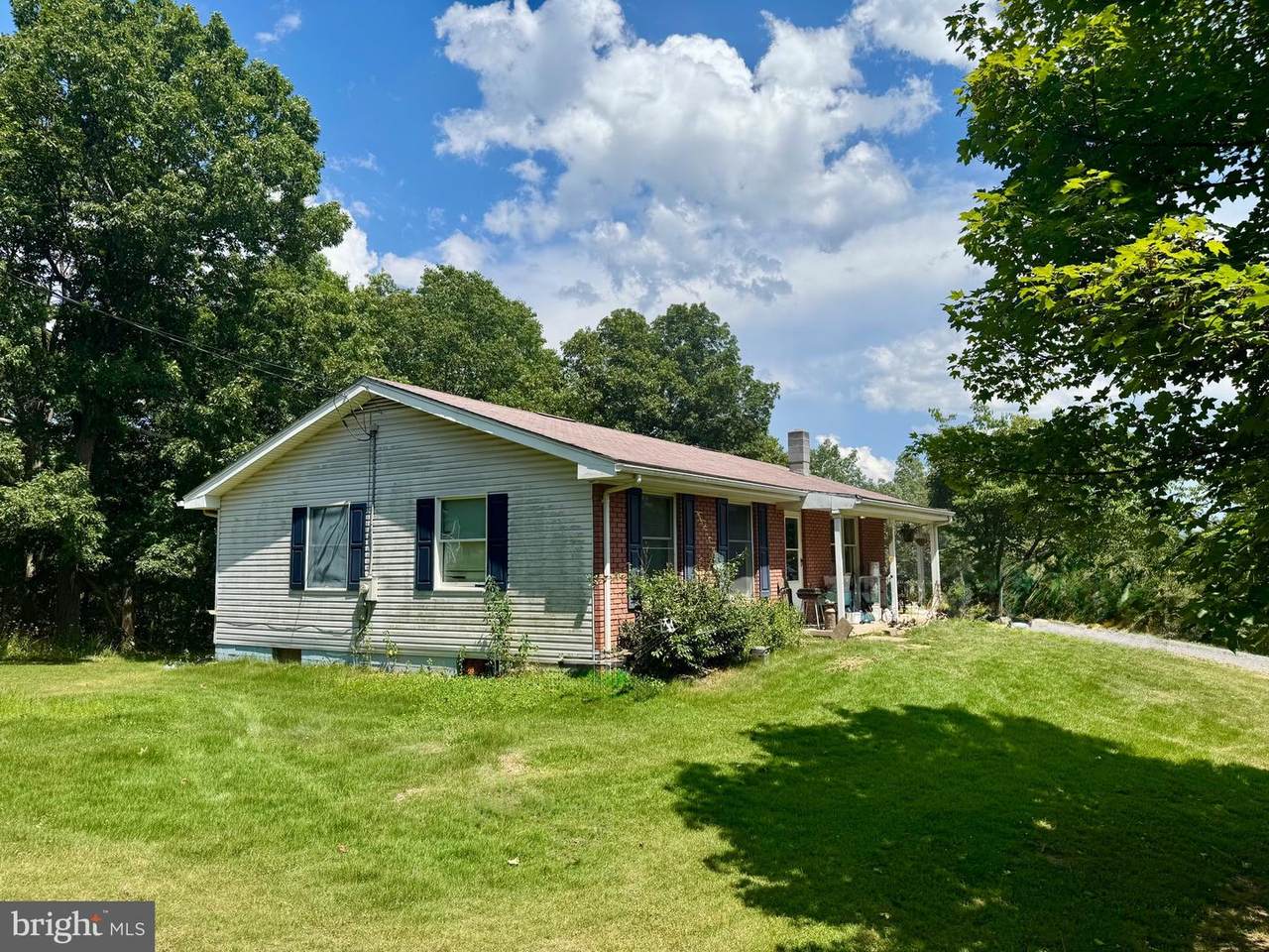 322 Longview Drive - Photo 1