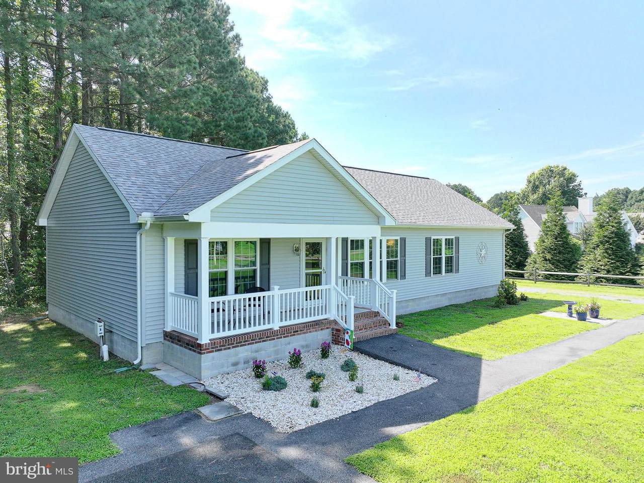 21869 Albie Road - Photo 1